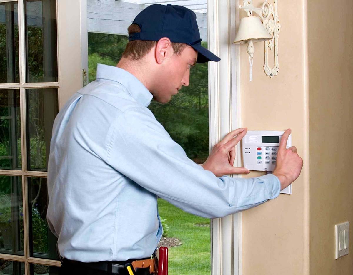 Home Alarm Security Systems to Protect Your Family